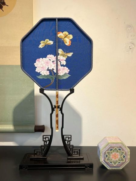 缂丝团扇非物质文化遗产（缂丝团扇制作工艺详解）-第1张图片-八三百科