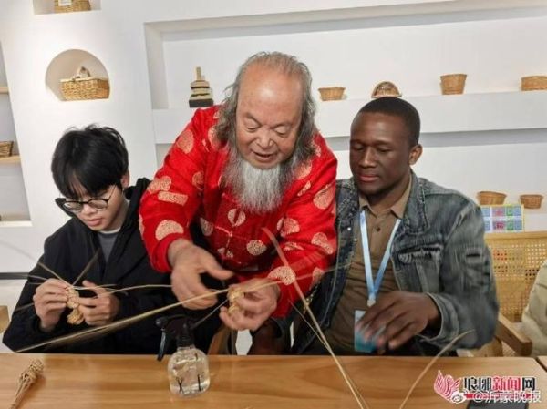 非物质文化遗产杨进邦（杨进邦非遗传承人是谁）-第1张图片-八三百科