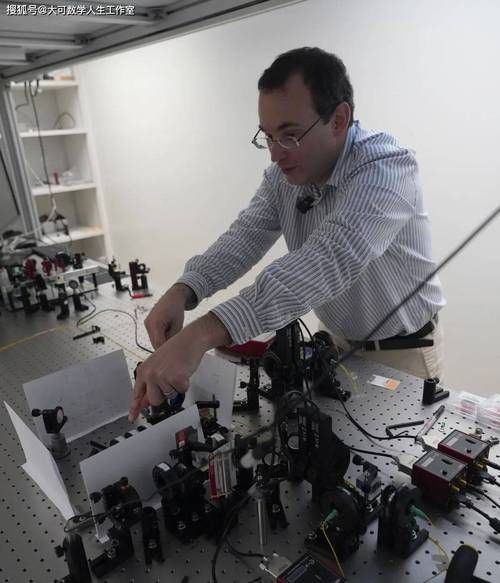 ai量子计算技术美国不愿意放出来的丘成桐（丘成桐为什么被美国隐藏量子技术）-第1张图片-八三百科