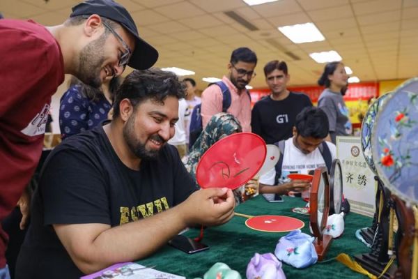 老外体验非物质文化遗产（老外体验中国非遗攻略）-第1张图片-八三百科