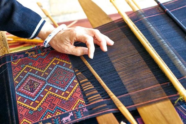 纺织非物质文化遗产（纺织非遗有哪些：新手必看的12个代表性项目）-第3张图片-八三百科