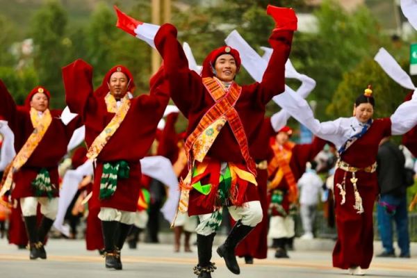 非物质文化遗产甘孜（甘孜非遗有哪些？一张图带你秒懂康巴文化）-第3张图片-八三百科