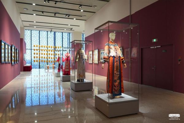 秦绣非物质文化遗产政策(秦绣非遗传承人如何申请)-第3张图片-八三百科 秦绣非物质文化遗产政策(秦绣非遗传承人如何申请)-第3张图片-八三百科