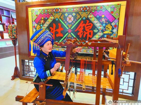 织花非物质文化遗产（织花非遗到底是什么？新手一看就能懂）-第3张图片-八三百科