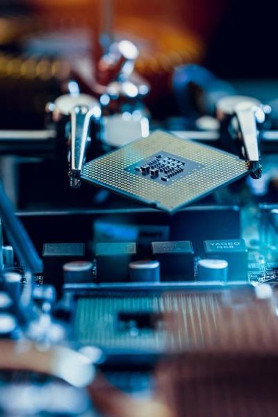 什么是智能量子计算机技术-第2张图片-八三百科