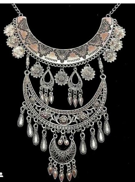 非物质文化遗产银饰（非遗银饰有哪些款式适合日常佩戴）-第1张图片-八三百科