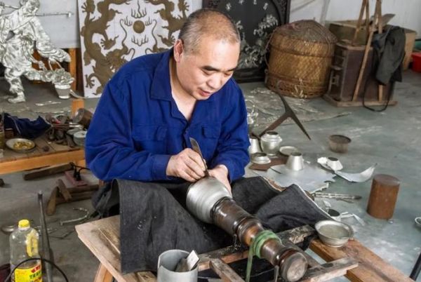 东阳非物质文化遗产锡艺（东阳锡艺传承人都在学什么工艺？）-第3张图片-八三百科
