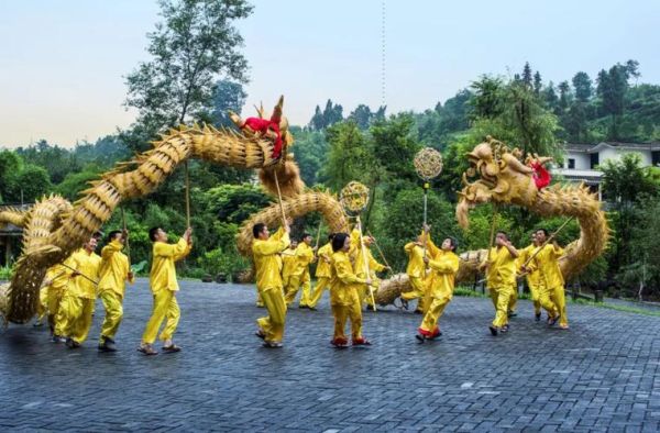 璧山非物质文化遗产草龙（璧山草龙舞怎么学？非遗小白入门指南）-第1张图片-八三百科