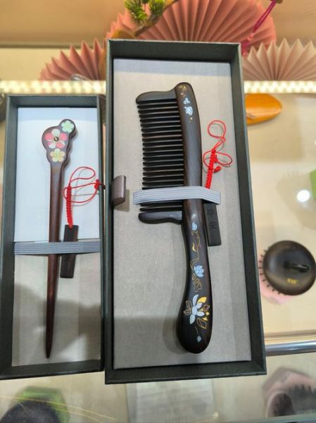 梳子 非物质文化遗产(非遗木梳有哪些牌子值得入手?)-第2张图片-八三百科 梳子 非物质文化遗产(非遗木梳有哪些牌子值得入手?)-第2张图片-八三百科