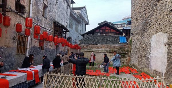 新晃非物质文化遗产(新晃非遗有哪些:一次走遍侗乡宝藏级体验)-第2张图片-八三百科 新晃非物质文化遗产(新晃非遗有哪些:一次走遍侗乡宝藏级体验)-第2张图片-八三百科