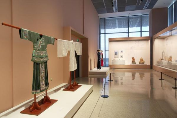 非物质文化遗产换装（非物质文化遗产换装体验馆在哪里）-第1张图片-八三百科