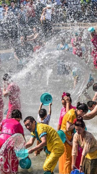 非物质文化遗产泼水图片（泼水节非遗图片素材哪里找）-第1张图片-八三百科