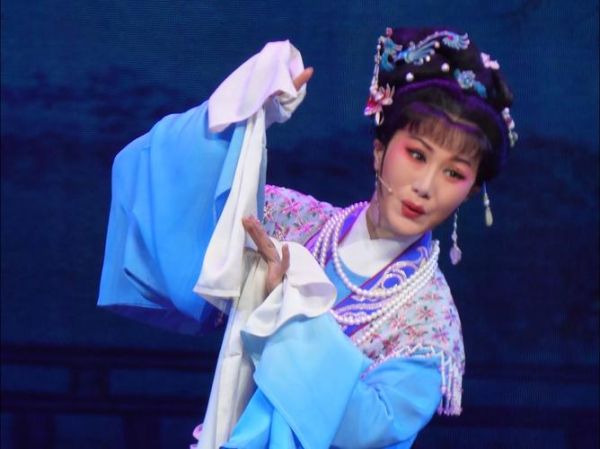 非物质文化遗产越剧(越剧怎么入门?零基础也能看懂的戏腔入门指南)-第1张图片-八三百科 非物质文化遗产越剧(越剧怎么入门?零基础也能看懂的戏腔入门指南)-第1张图片-八三百科