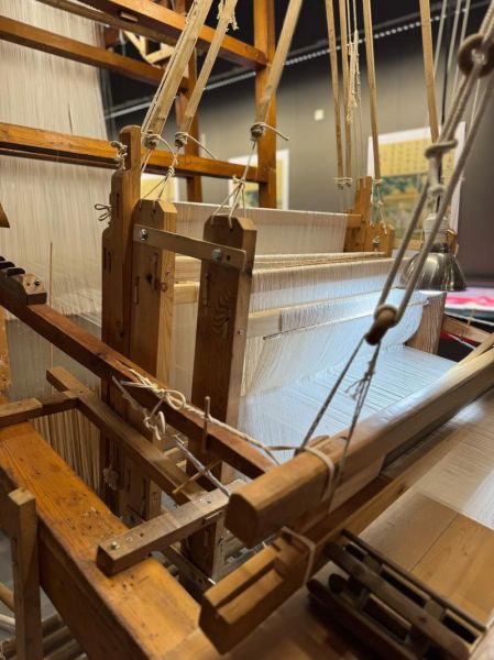 纺织非物质文化遗产现状（纺织非遗传承现状：新手能做什么）-第1张图片-八三百科