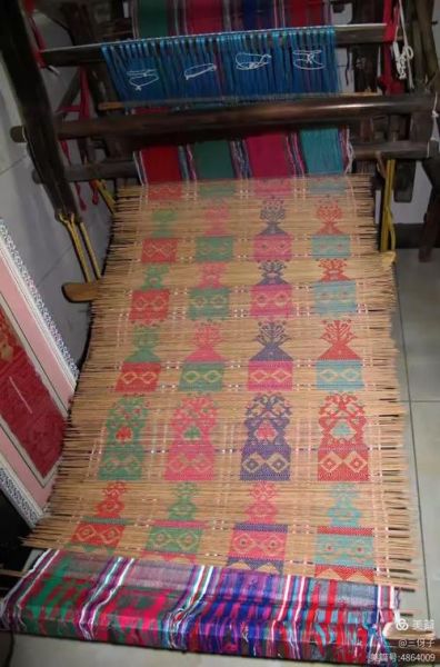 瑶锦非物质文化遗产(瑶锦怎么织?手把手图解零基础教学)-第2张图片-八三百科 瑶锦非物质文化遗产(瑶锦怎么织?手把手图解零基础教学)-第2张图片-八三百科