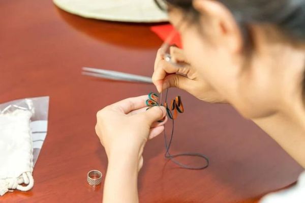 学非物质文化遗产(学非物质文化遗产如何入门)-第2张图片-八三百科 学非物质文化遗产(学非物质文化遗产如何入门)-第2张图片-八三百科