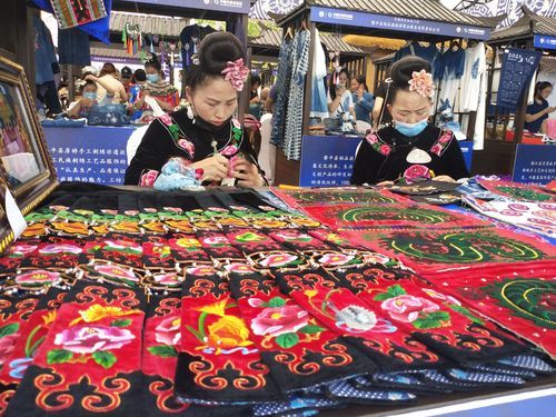 黔东南州非物质文化遗产(黔东南州非遗有哪些值得看)-第3张图片-八三百科 黔东南州非物质文化遗产(黔东南州非遗有哪些值得看)-第3张图片-八三百科